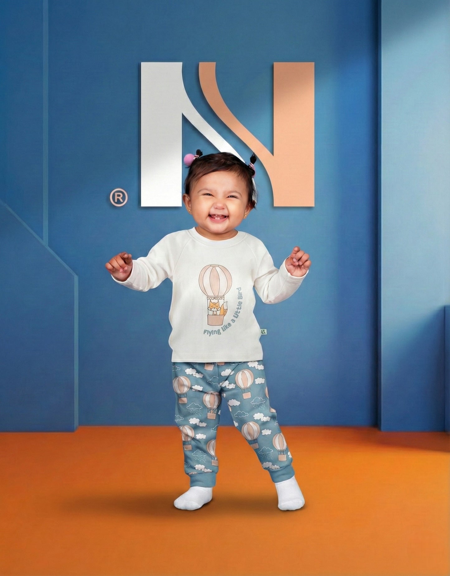 طقم بيجامة أطفال قطن - تصميم المنطاد الطائر - مريح وناعم