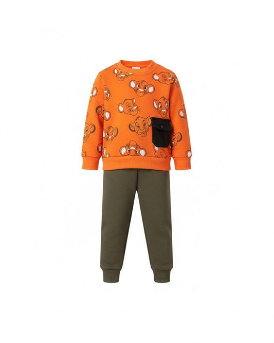 طقم بيجامة للأولاد بطبعة سيمبا من فيلم "الأسد الملك" من ديزني - برتقالي/أخضر زيتوني.