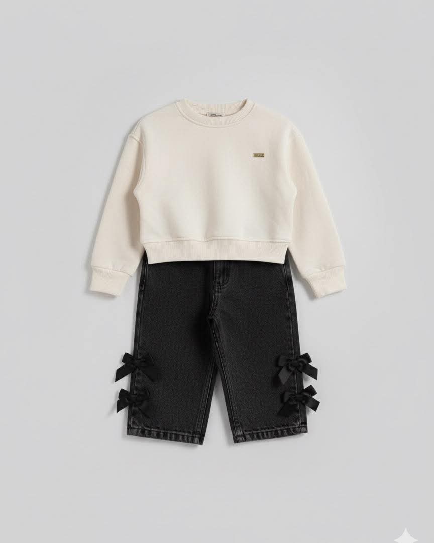 Girls' Cozy Beige Bow Sweatshirt & Denim Black Jeans Set
