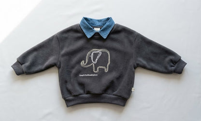 سويت شيرت أولادي شتوي فاخر - خامة ناعمة بياقة جينز وتطريز فيل مميز