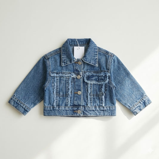 جاكيت جينز (دينيم) كلاسيكية للأطفال بتصميم عصري ولمسات أنيقة ومريحة