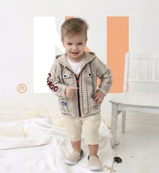 طقم شتوي للأولاد - جاكيت بغطاء رأس (هودي) وتصميم أنيق.