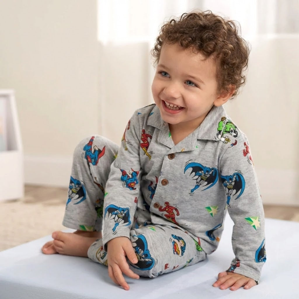 طقم بيجامة للأولاد بطبعة "الأبطال الخارقين" – قطن ناعم ومريح للنوم