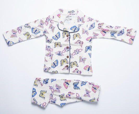 طقم بيجامة أطفال من قطعتين بنقشة الفراشات الملونة – قطن ناعم ومريح