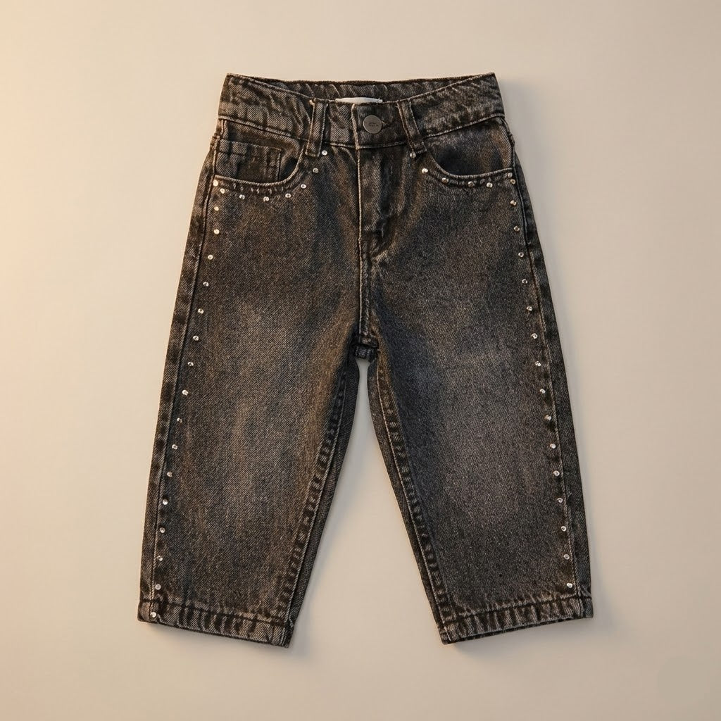 بنطلون جينز بناتي اسود مرصع بتفاصيل فضية لامعة – أناقة عصرية وراحة مثالية
