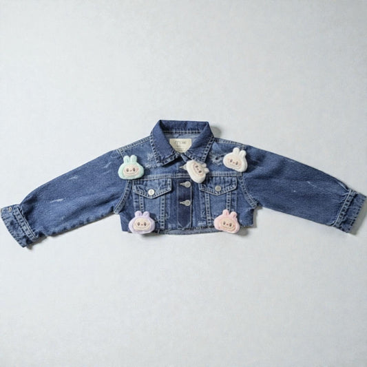 جاكيت جينز غامق "لابوبو" للأطفال – تصميم عصري بلمسة مرحة