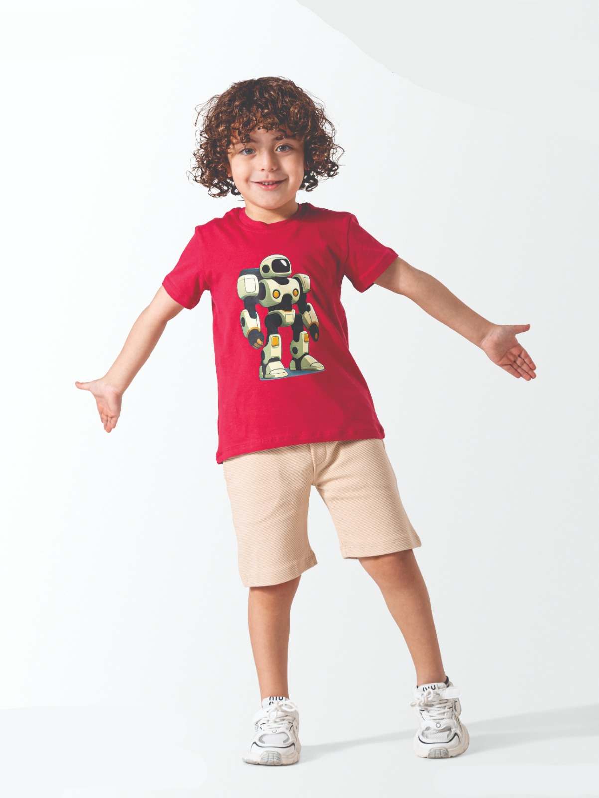 ترنج ولادي شورت رجل الي احمر