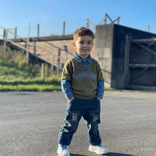 سويت شيرت بياقة وأكمام دنيم مدمجة زيتي